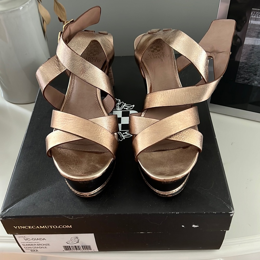 Vince Camaro Rosegold sandals